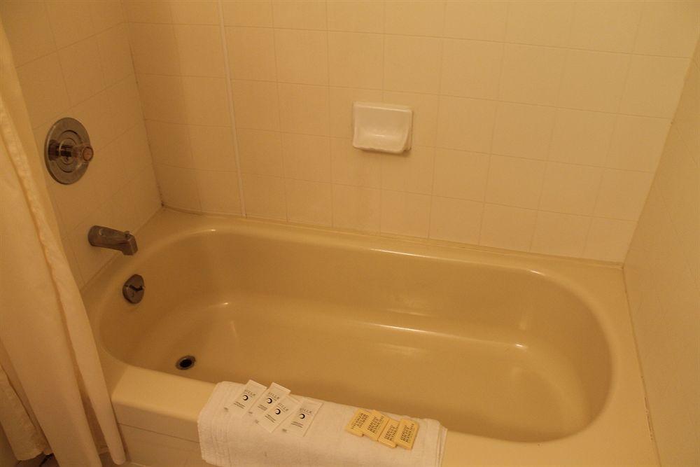 Motel Advantage 2*